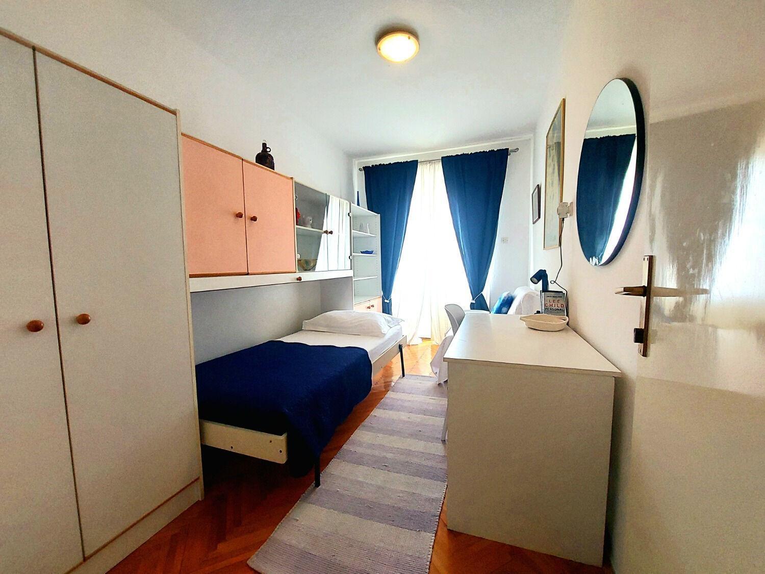 Fila - Large & Close To The Apartment Makarska